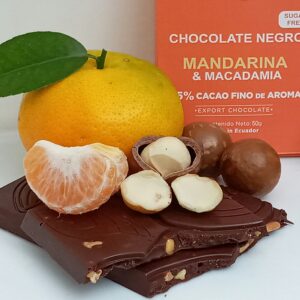 CHOCOLATE NEGRO de MANDARINA con AVELLANAS ,65% CACAO – 50gr